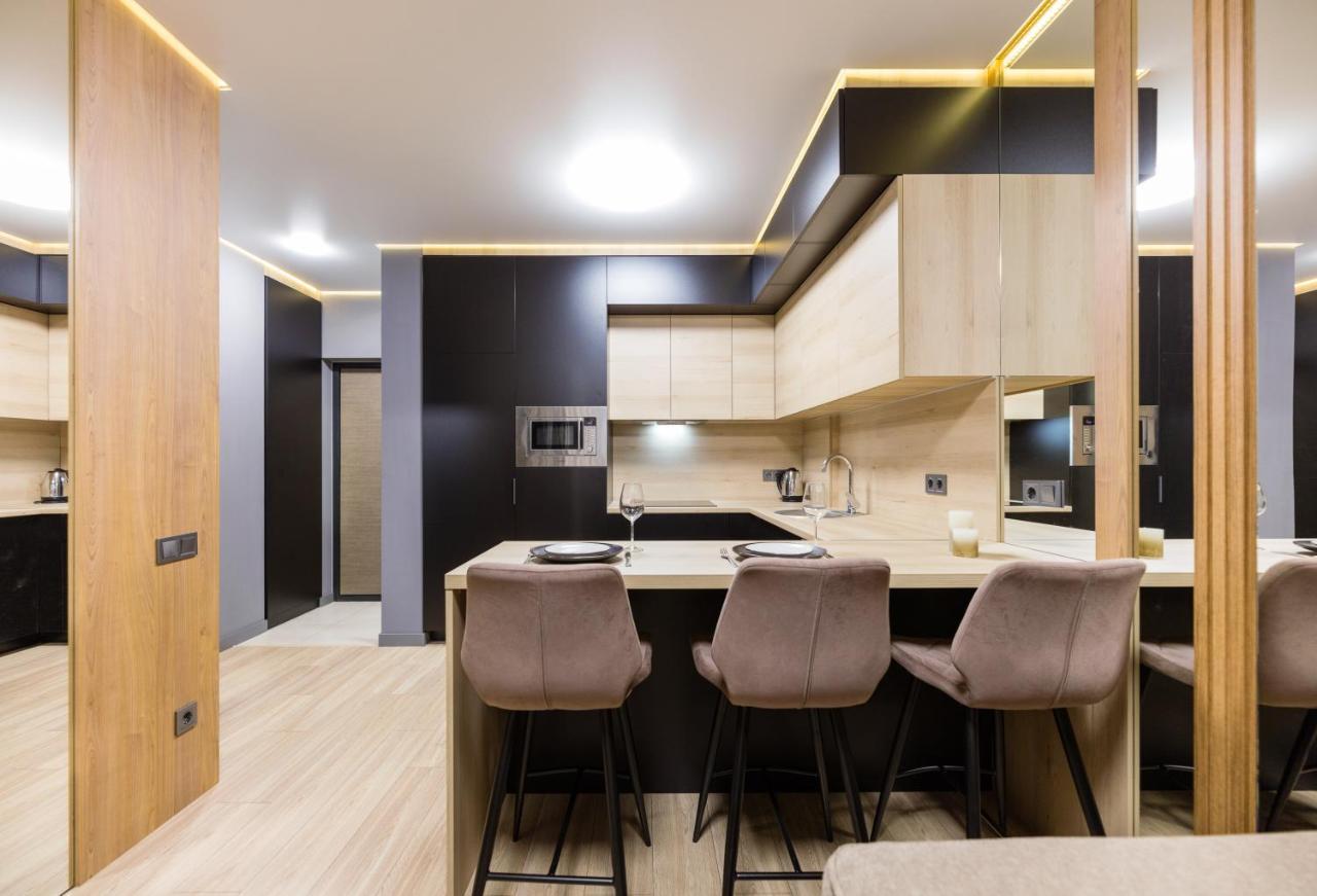 Fayna Town - Loft Black - Nyvky Κίεβο Εξωτερικό φωτογραφία